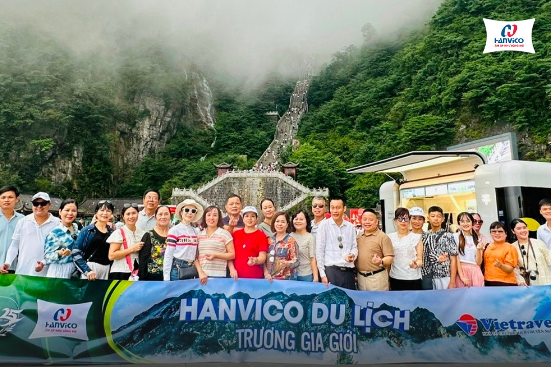 Hanvico organizes a tour to China with a system of agents and distributors